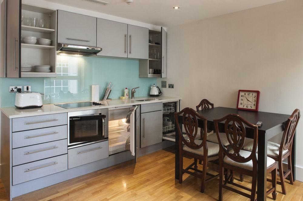 Piccadilly Circus Apartments Лондон Экстерьер фото