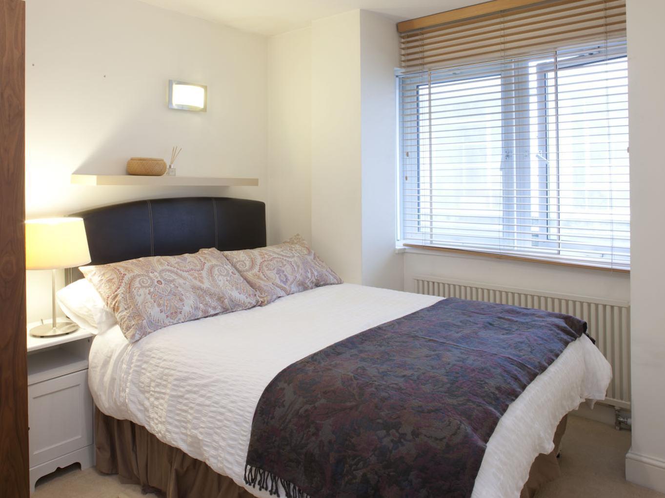 Piccadilly Circus Apartments Лондон Экстерьер фото