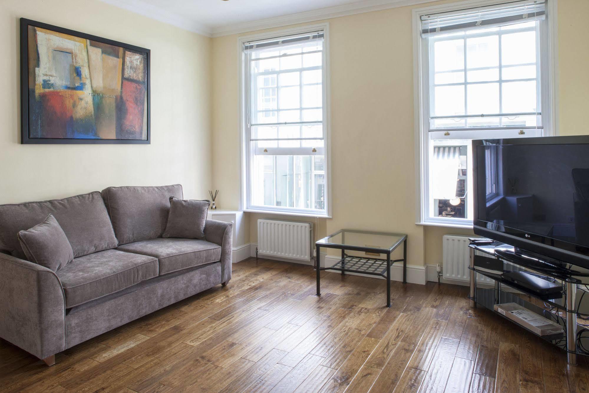 Piccadilly Circus Apartments Лондон Экстерьер фото