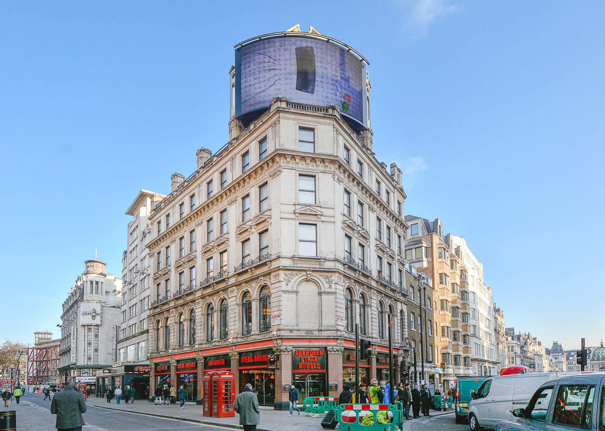 Piccadilly Circus Apartments Лондон Экстерьер фото