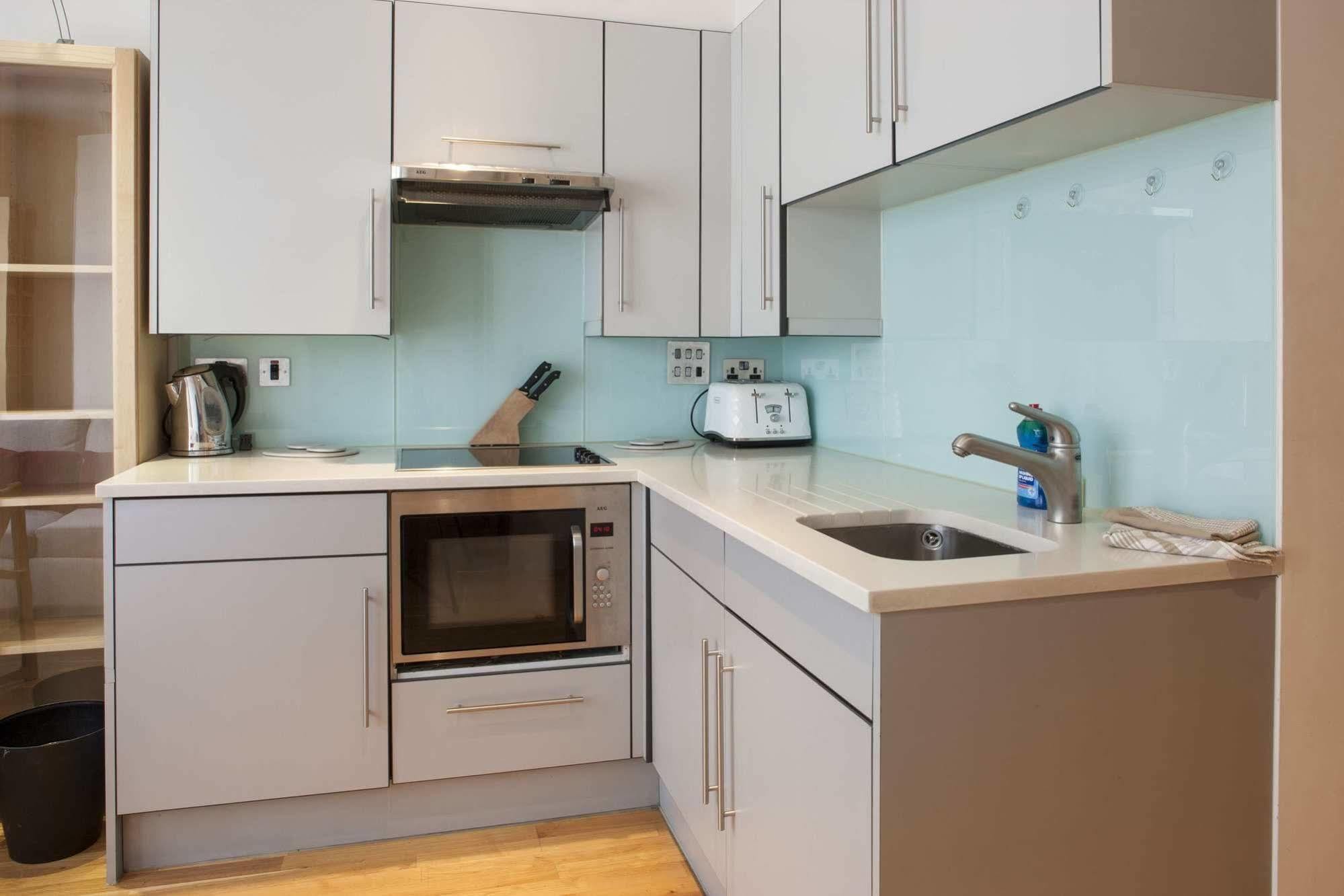 Piccadilly Circus Apartments Лондон Экстерьер фото