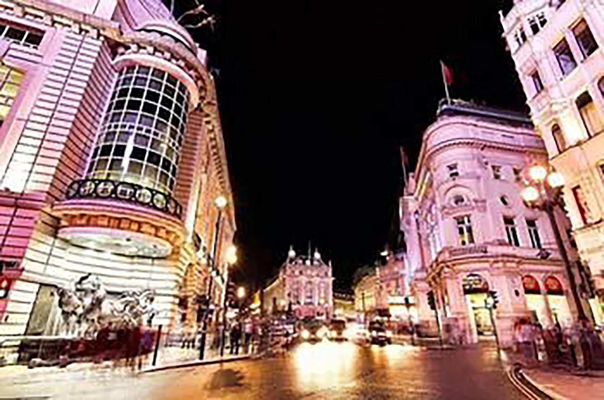 Piccadilly Circus Apartments Лондон Экстерьер фото